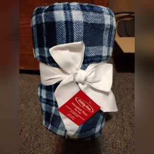 Holiday Home Signature Navy and White Plaid Blanket 50" X 60"